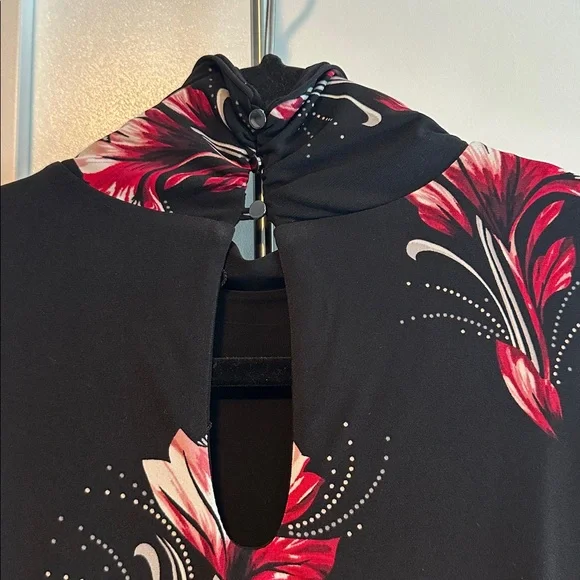 White House Black Market Classic Black Dress - Picture 4 of 6